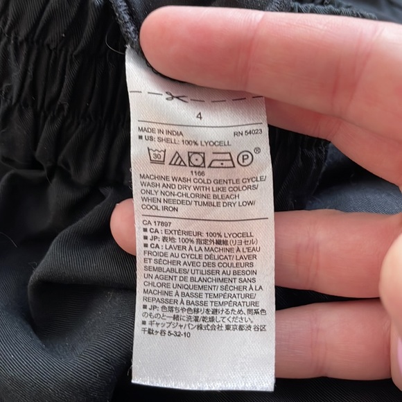 Black banana republic drawstring waist jumpsuit. - Picture 8 of 8